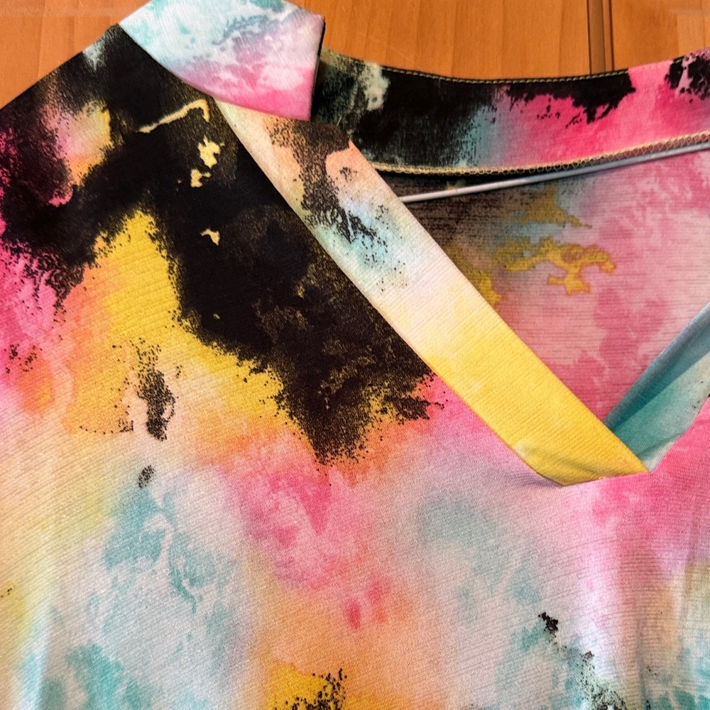 Women's Multi-Color V-Neck High-Low Top - Picture 3 of 4